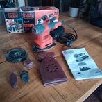 Black+decker schuurmachine BEW200-QS met veel schuurvellen, Ophalen of Verzenden, Gebruikt, Minder dan 600 watt, Vlakschuurmachine
