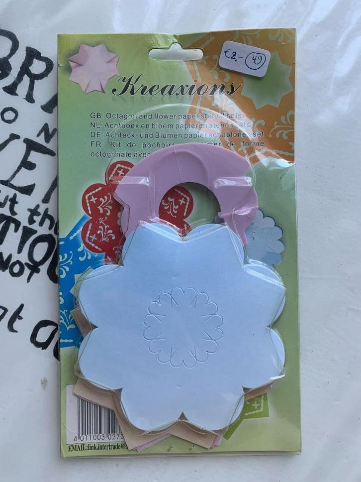 Kreaxion achthoekig bloem papier stencil set Kaarten maken, Hobby en Vrije tijd, Kaarten | Zelf maken, Nieuw, Overige typen, Fantasie