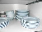 lichtblauw/blauw servies borden en schaaltjes van blokker, Huis en Inrichting, Keuken | Servies, Ophalen, Zo goed als nieuw, Bord(en)