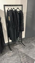 3 rij- rekjes hoog op wielen, Ophalen