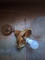 Oude antieke lamp. Bol is van geslepen glas, Ophalen of Verzenden