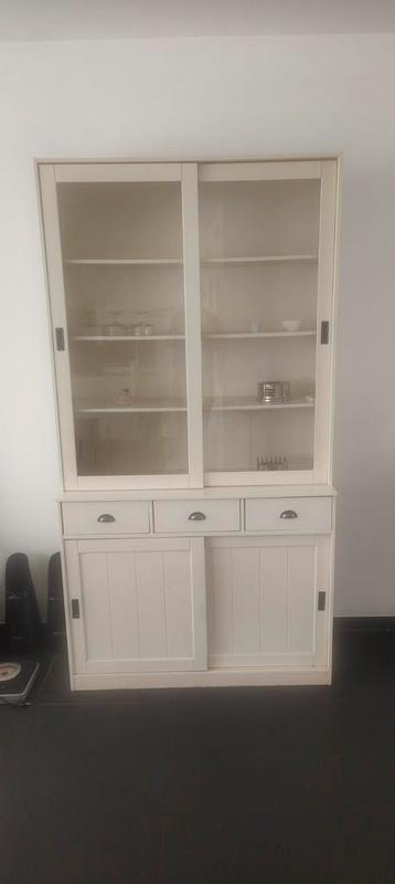 Te koop Mooie grote buffetkast beschikbaar voor biedingen