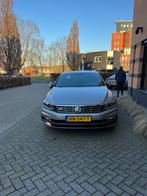 Volkswagen Passat 1.6 TDI 88KW BMT Variant DSG 2018 Grijs, Auto's, 4 cilinders, Origineel Nederlands, Diesel, 25 km/l