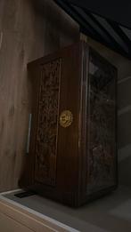 Antieke chinese dekenkist met houtsnijwerk, Ophalen