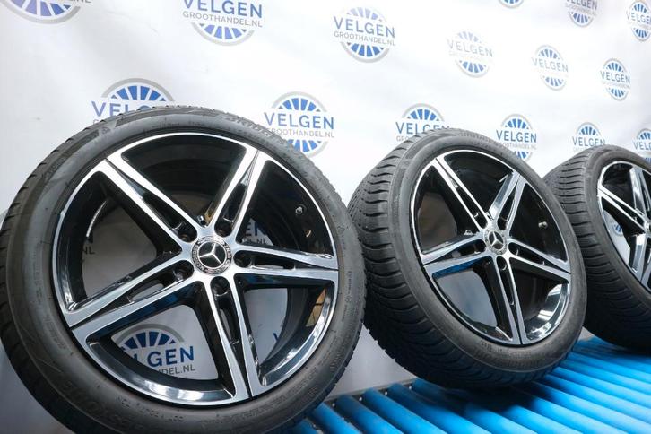Mercedes A-klasse CLA 18 inch velgen winterbanden origineel, Auto-onderdelen, Banden en Velgen, Banden en Velgen, Winterbanden