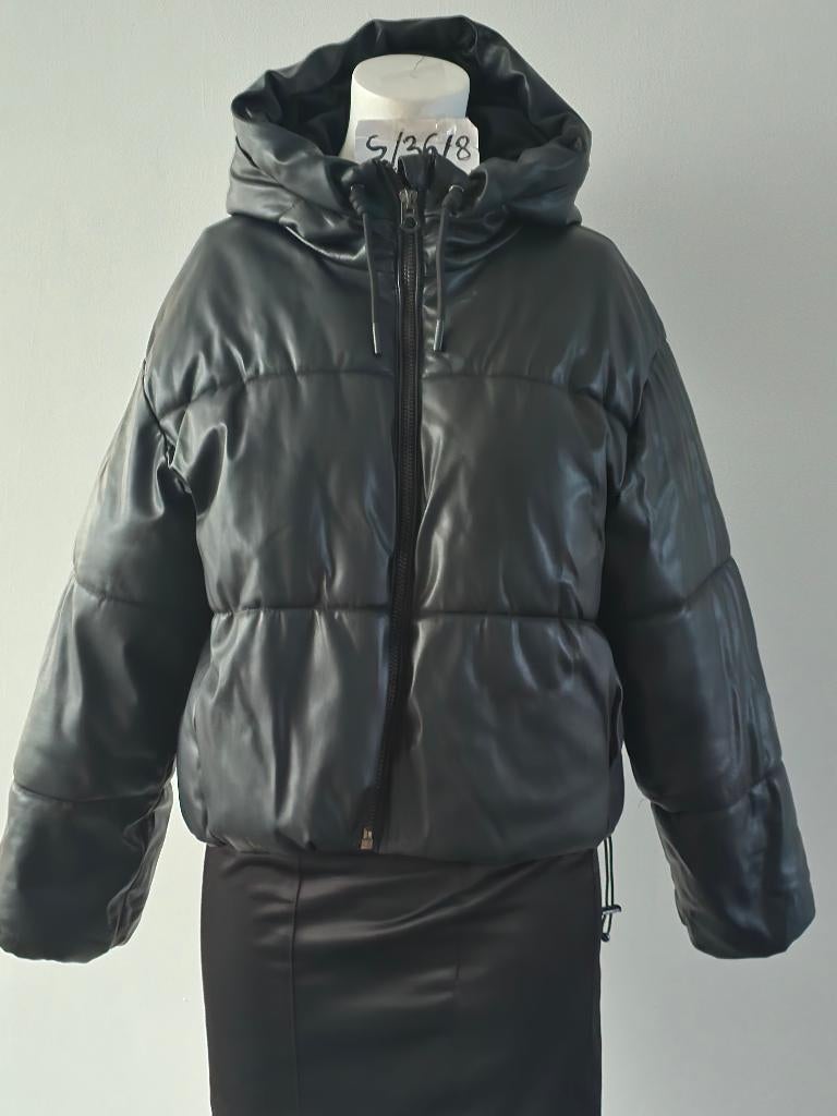 Bershka jas maat S/36, Zwart, Zo goed als nieuw, Maat 36 (S), Bershka