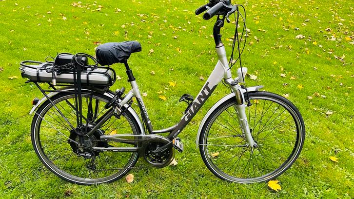 I.g.st mooie goede damesfiets E-bike Giant Aspiro 51cm v24, Fietsen en Brommers, Fietsen | Dames | Sportfietsen en Toerfietsen