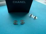 Chanel CC Oorbellen, Sieraden, Tassen en Uiterlijk, Oorbellen, Overige materialen, Gebruikt, Knopjes of Stekers, Zilver