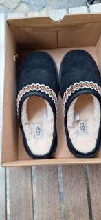 UGG winter slippers men size 41, Ophalen of Verzenden, Zo goed als nieuw, Jas