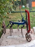 Cultivator voor achter het paard uir grootmoeders tijd, Antiek en Kunst, Antiek | Gereedschap en Instrumenten, Ophalen