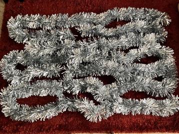Zilver guirlande folie slingers 16,5 meter en 17 cm dik  beschikbaar voor biedingen