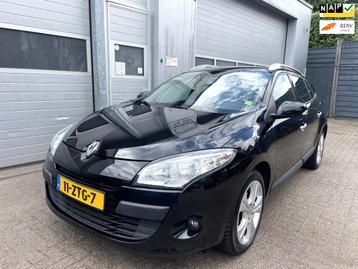 Renault Mégane Estate 1.6 Dynamq-Navi-Airco-Cruis-Trerkhaak beschikbaar voor biedingen