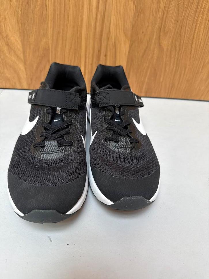 Nieuwe Nike Flyease kinderschoenen maat 38, Kinderen en Baby's, Kinderkleding | Schoenen en Sokken, Nieuw, Sportschoenen, Jongen of Meisje