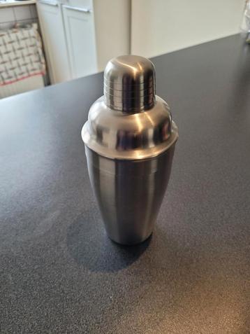 Cocktailshaker  beschikbaar voor biedingen