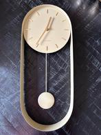 Karlsson Pendulum klok, Huis en Inrichting, Woonaccessoires | Klokken, Ophalen of Verzenden, Zo goed als nieuw, Analoog, Wandklok