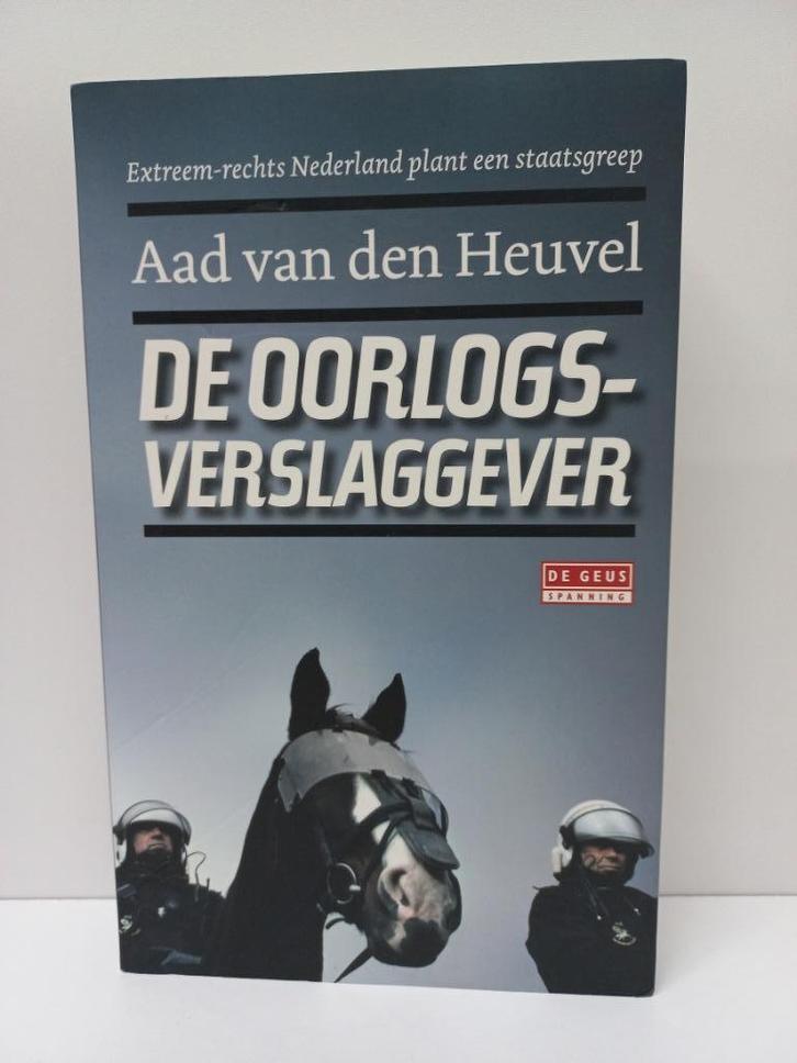 Aad van den Heuvel - De oorlogsverslaggever, Boeken, Oorlog en Militair, Zo goed als nieuw, Ophalen of Verzenden