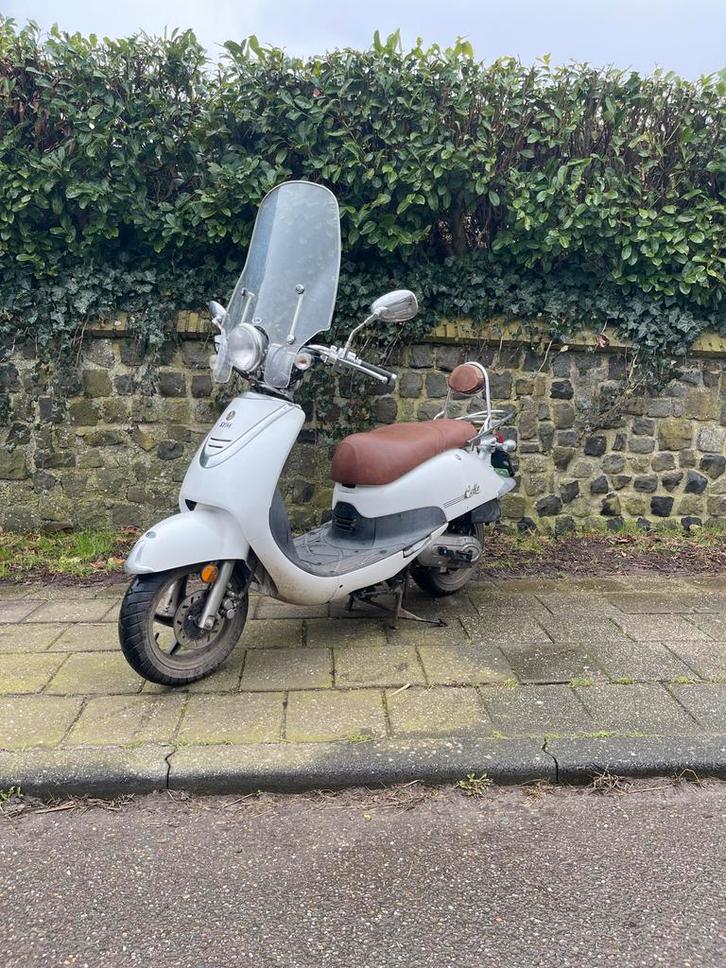 Sym Cello 50cc 45km, Fietsen en Brommers, Scooters | SYM, Gebruikt, Overige modellen, Maximaal 45 km/u, Benzine, Ophalen