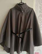Poncho nieuw ‼️, Kleding | Dames, Ophalen of Verzenden, Zo goed als nieuw