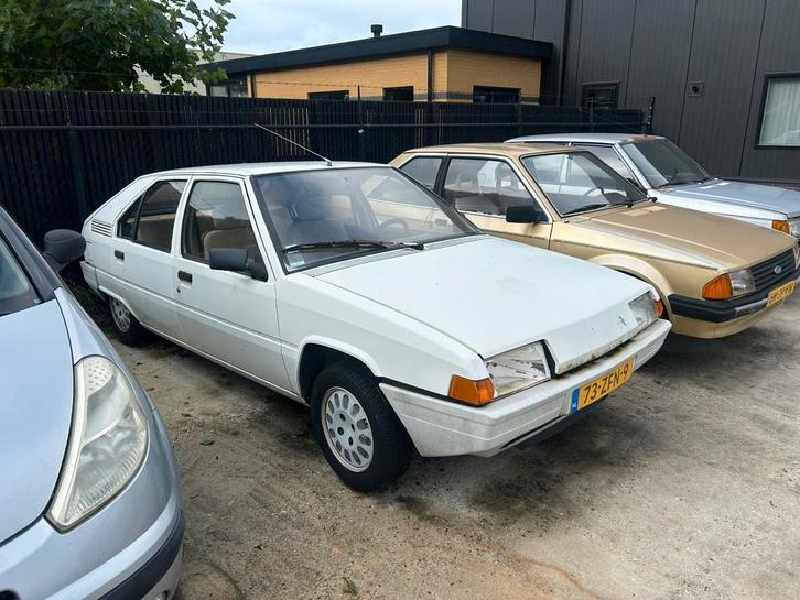 Bx. Diesel. Diverse Citroën s met een X te koop, Auto's, Oldtimers, Particulier, Te koop, Citroën, Benzine, Sedan, Handgeschakeld