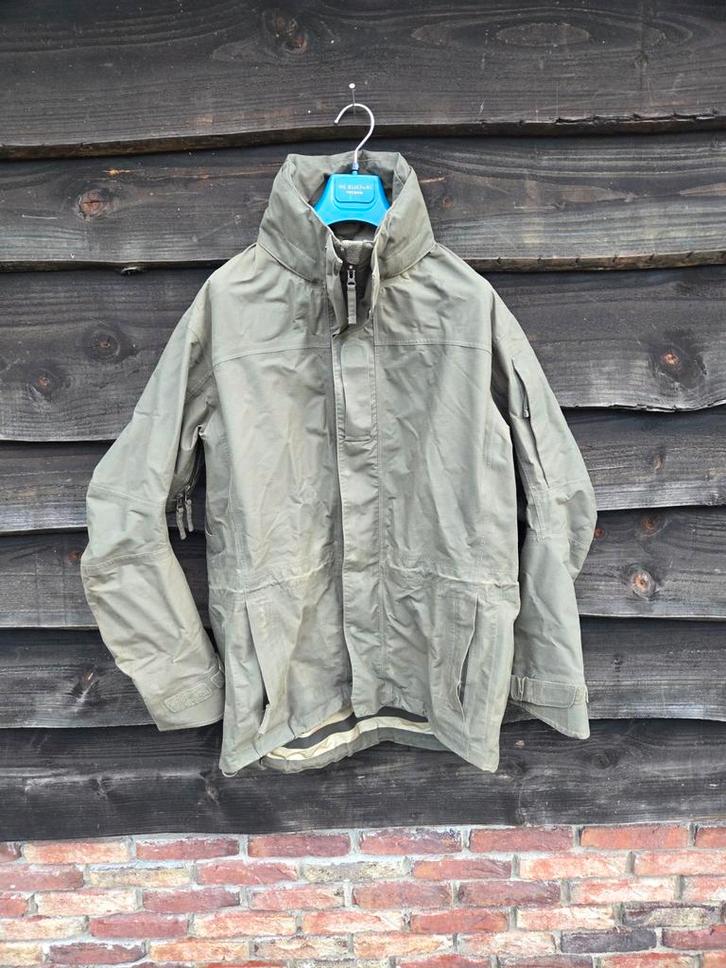 Carinthia Goretex Regenjas maat L, Verzamelen, Militaria | Algemeen, Landmacht, Kleding of Schoenen, Nederland, Ophalen of Verzenden