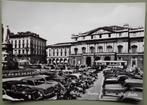 Milaan - Italie - oude autos en brommers - jaren 50, Ophalen of Verzenden, 1940 tot 1960, Ongelopen, Italië