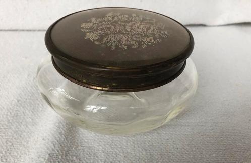 Glazen poederpot uit de jaren ‘30 van de vorige eeuw, Antiek en Kunst, Antiek | Woonaccessoires, Ophalen of Verzenden