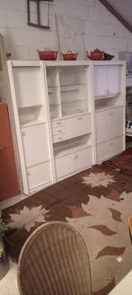 Te koop een witte wandkast., Huis en Inrichting, Ophalen, Gebruikt, Met deur(en), 150 tot 200 cm