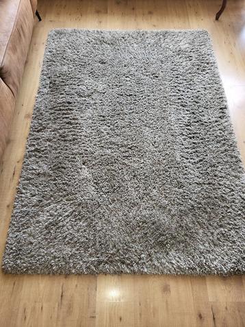 Te koop mooi Hoogpolig Vloerkleed beschikbaar voor biedingen