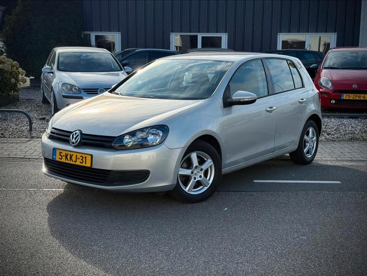 Volkswagen Golf 1.6 75KW 2009 Grijs, Auto's, Volkswagen, Bedrijf, Golf, Benzine, C, Hatchback, Handgeschakeld, Geïmporteerd, Zilver of Grijs