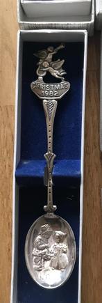 19 verzilverde kerstlepeltjes, Diversen, Kerst, Ophalen of Verzenden, Nieuw