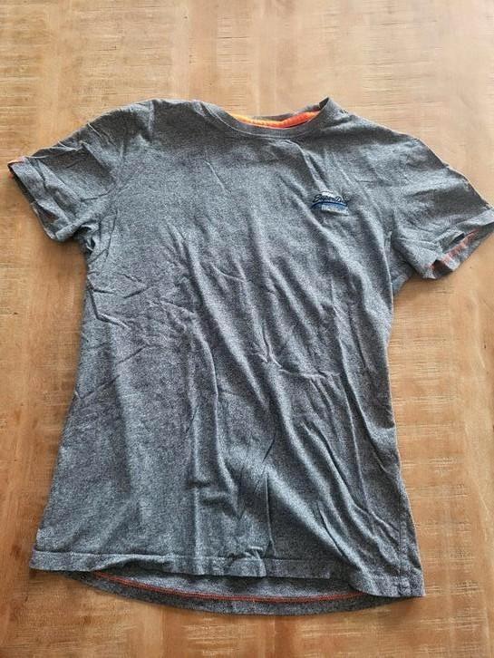 SuperDry | t-shirt | zgan | maat S, Kleding | Heren, T-shirts, Zo goed als nieuw, Maat 46 (S) of kleiner, Grijs, Ophalen of Verzenden