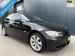 BMW 3-serie 330i Executive|Schuifdak|Navigatie|Lmv, Auto's, Achterwielaandrijving, Gebruikt, Zwart, 259 pk