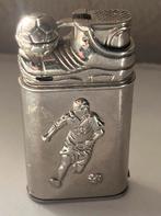 Vintage aansteker voetbal werkend op gas, Verzenden, Gebruikt, Aansteker