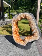 Gebrande amethist geode – warmoranje kristalformatie, Verzamelen, Mineralen en Fossielen, Ophalen, Mineraal