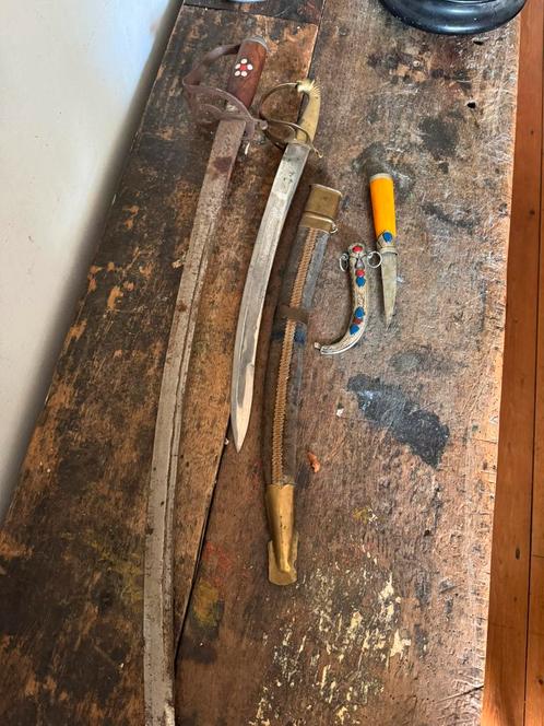 Vintage sabel , mes en dolk niet los te koop, Verzamelen, Militaria | Algemeen, Overige soorten, Zwaard of Sabel, Ophalen of Verzenden