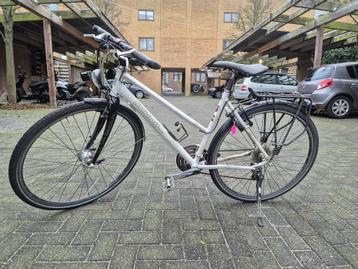 Kalkhoff dames toerfiets 50 cm geschikt voor  158 cm-168 cm beschikbaar voor biedingen