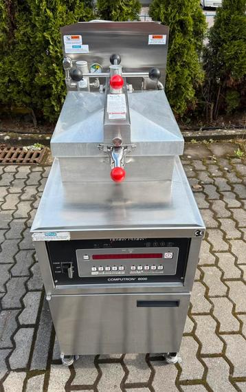 Henny Penny - PFE500 - Snelfriteuse Computron 8000, catering beschikbaar voor biedingen