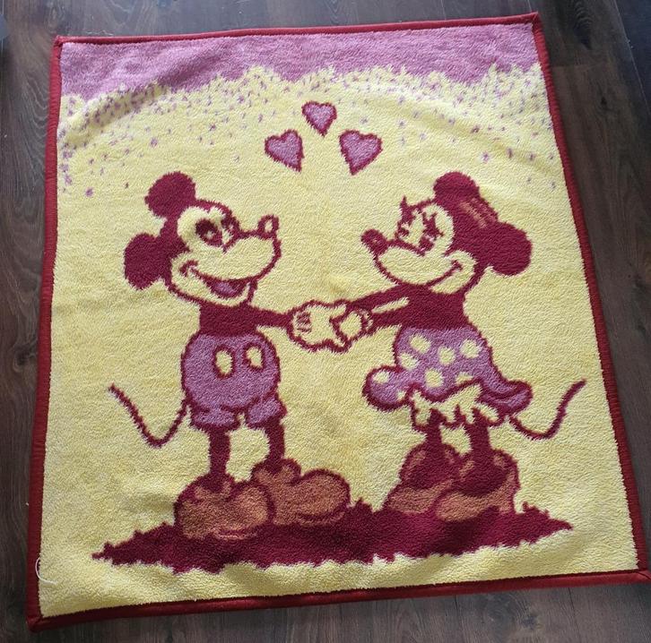 Disney Kleed of Deken van Minnie Mouse en Mickey Mouse, Verzamelen, Disney, Beeldje of Figuurtje, Mickey Mouse, Ophalen of Verzenden