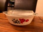 Vintage Pyrex schaal 22 cm “June Rose”, Ophalen of Verzenden, Overige materialen, Overige typen