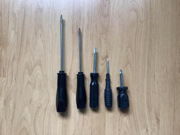 Schroevendraaiers beschikbaar voor biedingen