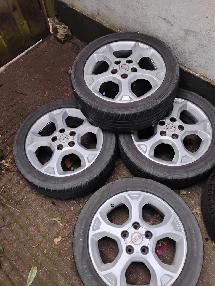 Lichtmetalen velgen Opel Corsa C Combo meriva 2010 vectra ,, Auto-onderdelen, Banden en Velgen, Velg(en), Winterbanden, 16 inch