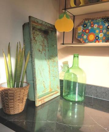 Metalen bak ~ beschikbaar voor biedingen