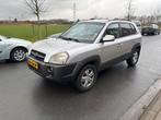 Hyundai Tucson 2.0 I 2WD 2006 Grijs Airco/Trekhaak!, Auto's, 4 cilinders, Origineel Nederlands, Handgeschakeld, Tucson