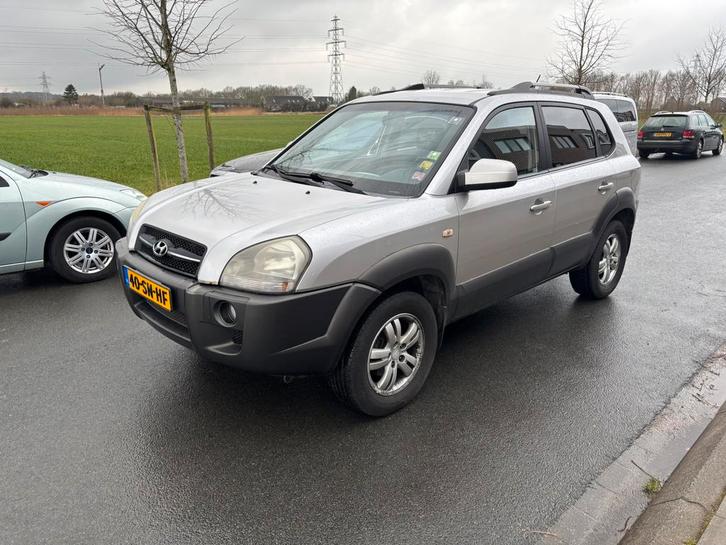 Hyundai Tucson 2.0 I 2WD 2006 Grijs Airco/Trekhaak!, Auto's, Hyundai, Bedrijf, Tucson, Benzine, D, SUV of Terreinwagen, Handgeschakeld