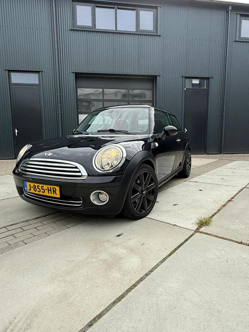 Mini 1.4 16V ONE 2009 Zwart, Auto's, Mini, Particulier, One, Airbags, Airconditioning, Climate control, Elektrische ramen, Lichtmetalen velgen