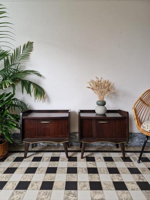 Vintage sixties nachtkastjes | kastjes midcentury | retro, Huis en Inrichting, Slaapkamer | Nachtkastjes, Gebruikt, Minder dan 55 cm