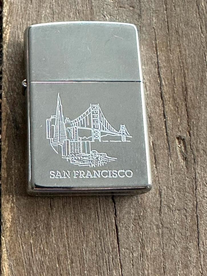 Vintage Zippo original San francisco, Verzamelen, Rookartikelen, Aanstekers en Luciferdoosjes, Zo goed als nieuw, Aansteker, Ophalen of Verzenden