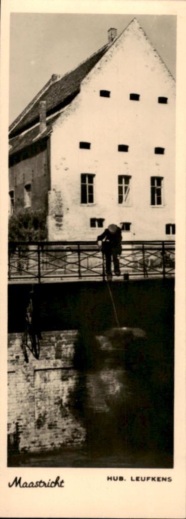 11 souvenier kaartjes Maastricht Hub Leufkens, Verzamelen, Ansichtkaarten | Nederland, Ongelopen, Limburg, 1940 tot 1960, Verzenden