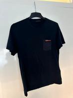 Zwart Prada T-shirt met zak - Maat M, Ophalen of Verzenden, Zo goed als nieuw, Maat 48/50 (M), Zwart