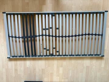 Latten bodem + matras 200x90 beschikbaar voor biedingen